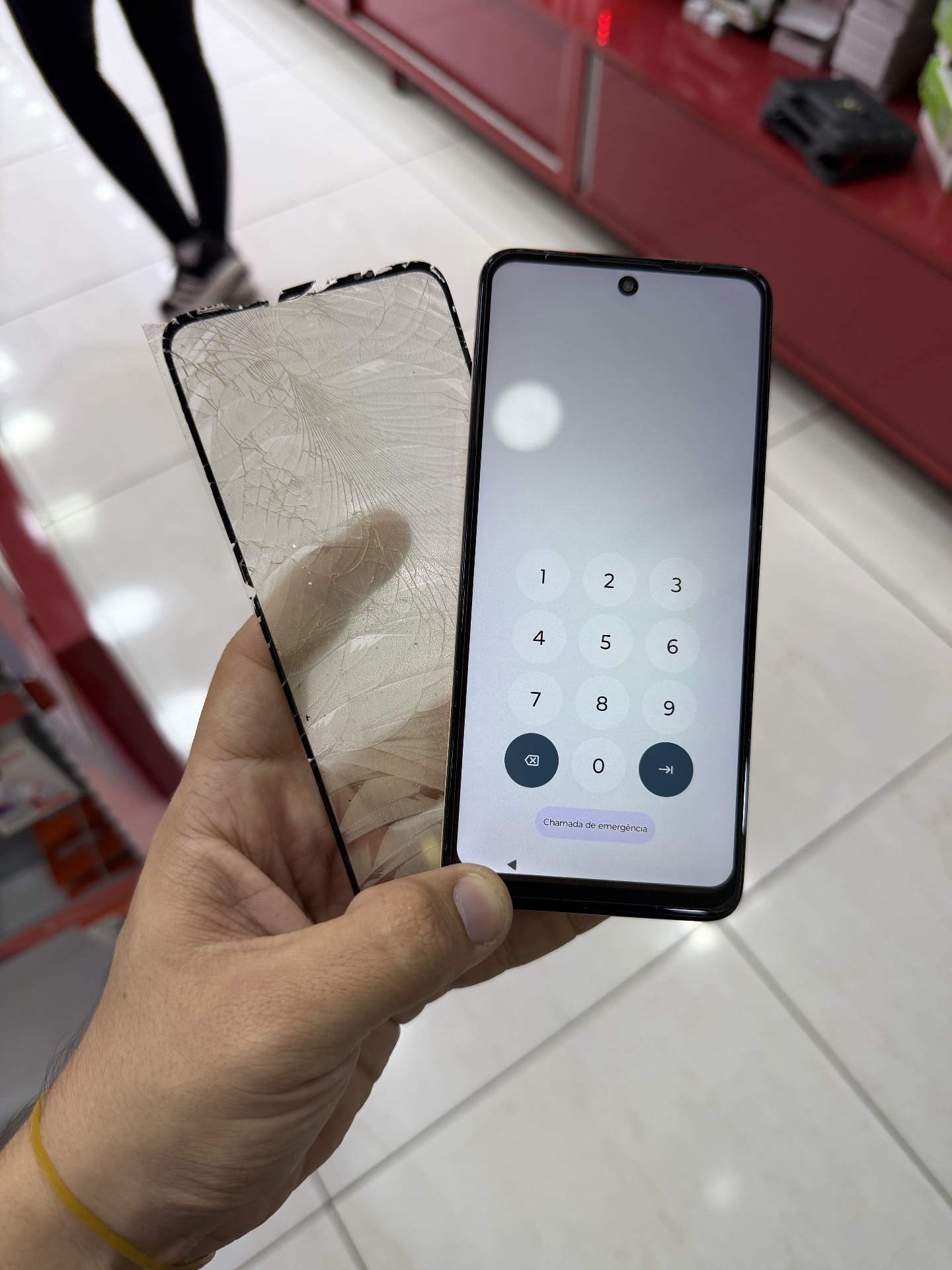 Celular Android com display trocado